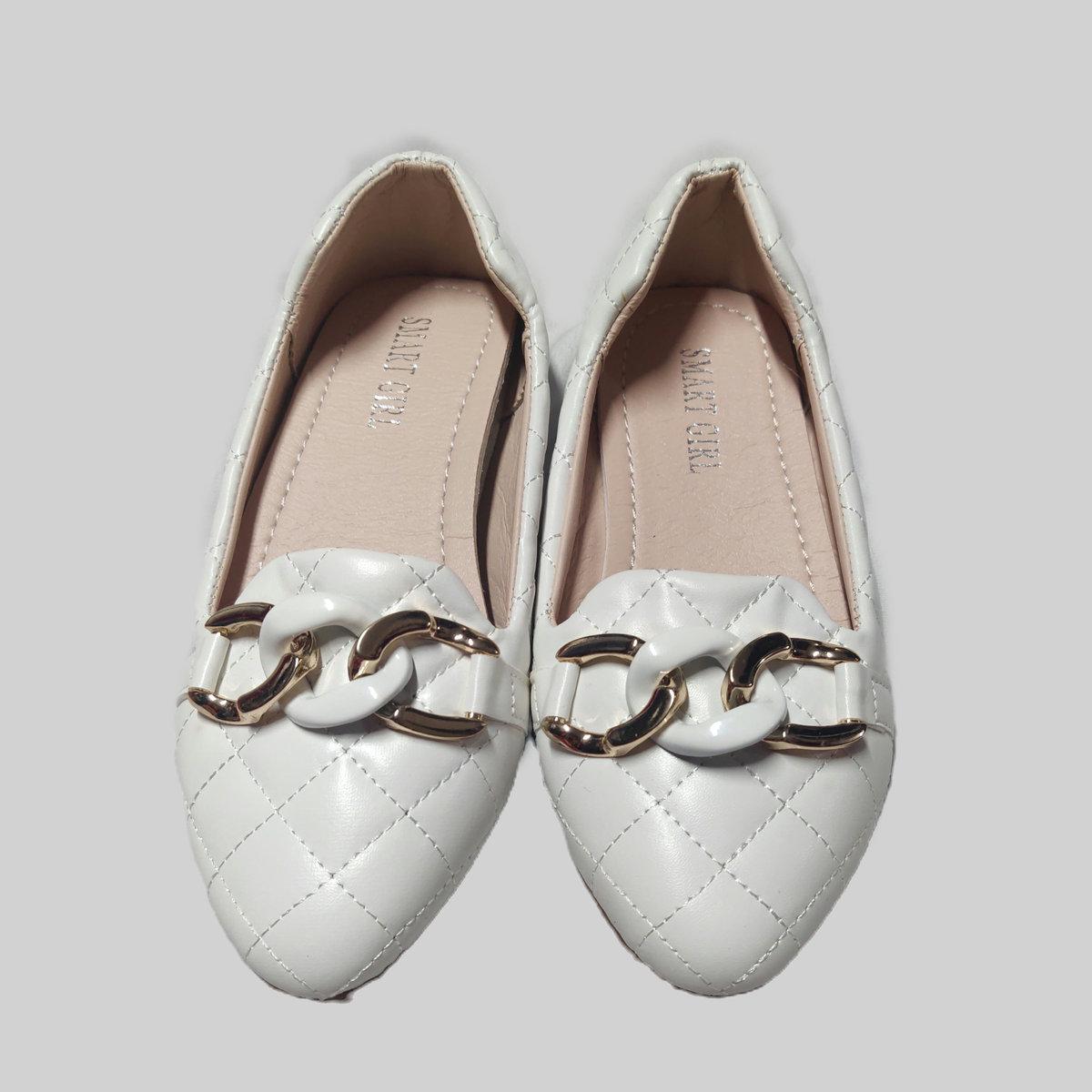 Cute white shoes
